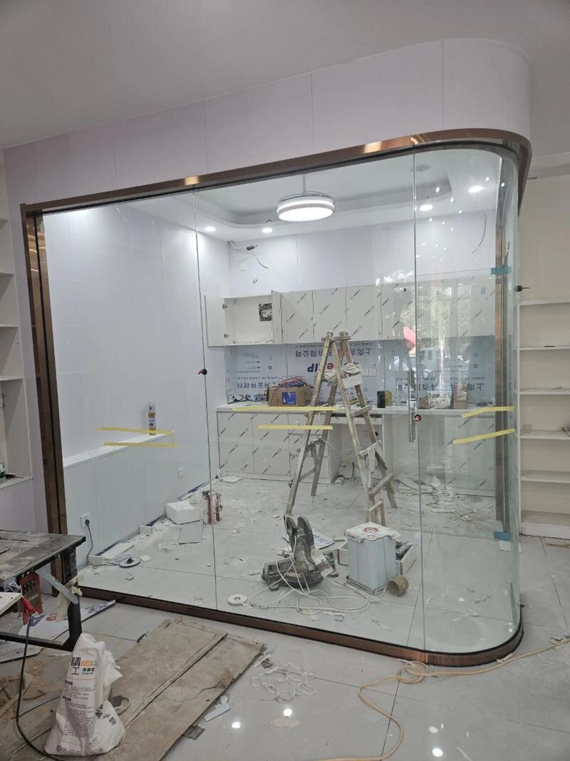 葫芦岛市弧形楼梯玻璃异形展柜玻璃 - 排名